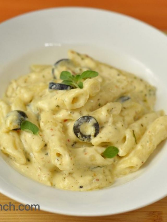White sauce pasta recipe – a restaurant style recipe of creamy pasta