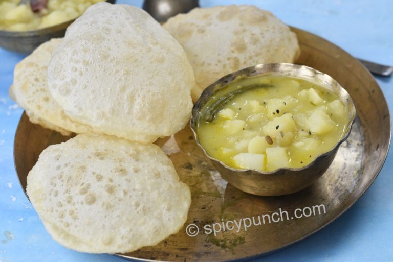 Luchi recipe with Bengali sada alur torkari - for breakfast