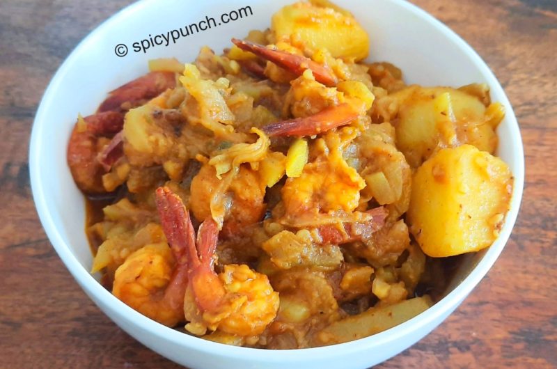 Lau Chingri recipe | Lau diye chingri macher tarkari