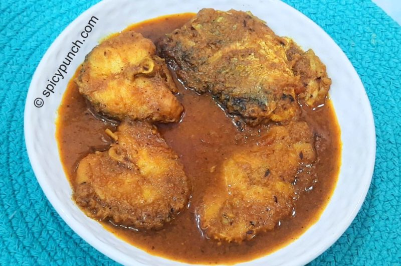 Bhetki macher jhal recipe